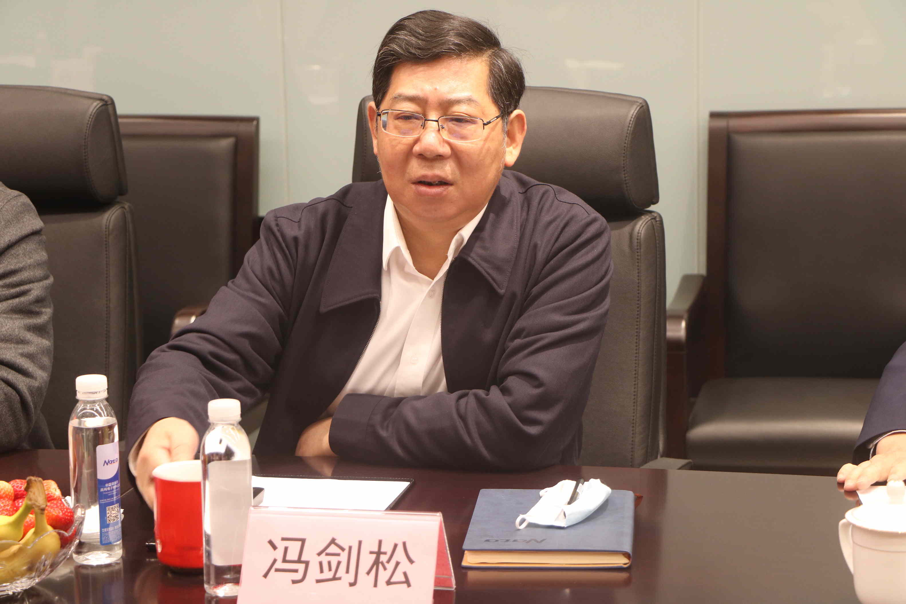  內蒙古烏蘭察布市委副書記、市長奇飛云調研南大光電(圖1)